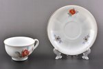 tea pair, floral motif, porcelain, M.S. Kuznetsov manufactory, Riga (Latvia), 1934-1936, h (cup) 5.6...