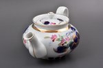 teapot, porcelain, M.S. Kuznetsov manufactory, Russia, 1864-1889, h 9.8 cm, Dulevo factory...