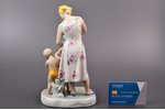 statuete, Karsta diena, porcelāns, PSRS, DZ Dulevo, modeļa autors - Asta Bržezickaja, 20gs. 50-60tie...