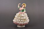 statuete, Dejotāja, Drēzdenes mežģīnes, porcelāns, Vācija, Gräfenthal, 20. gs. 2. puse, h 14.2 cm, m...