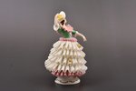 statuete, Dejotāja, Drēzdenes mežģīnes, porcelāns, Vācija, Gräfenthal, 20. gs. 2. puse, h 14.2 cm, m...