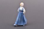 statuete, Staigājoša meitene, porcelāns, Rīga (Latvija), PSRS, Rīgas porcelāna rūpnīca, modeļa autor...