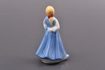 statuete, Staigājoša meitene, porcelāns, Rīga (Latvija), PSRS, Rīgas porcelāna rūpnīca, modeļa autor...