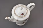kafijas kanna, porcelāns, M.S. Kuzņecova rūpnīca, Rīga (Latvija), 1920-1933 g., h (ar vāku) 27.3 cm...