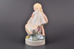 statuete, Meitene ar vistu ("Saulespuķe"), porcelāns, Rīga (Latvija), PSRS, Rīgas porcelāna rūpnīca,...