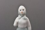 статуэтка, Девушка на камешке, фарфор, Рига (Латвия), СССР, Рижская фарфоровая фабрика, автор модели...