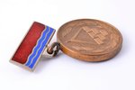 знак, Лауреат премии Совета Министров Латвийской ССР, № 636, Латвия, СССР, 30.2 (40.3) x Ø 25.2 мм...
