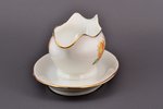 соусник, "Розы", фарфор, фабрика М.С. Кузнецова, Латвия, 1920-1933 г., h 9.2 см, основание 24.3 x 13...