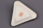 статуэтка, Пепельница с кошкой, фарфор, Рига (Латвия), фабрика М.С. Кузнецова, 1937-1940 г., 12 x 12...